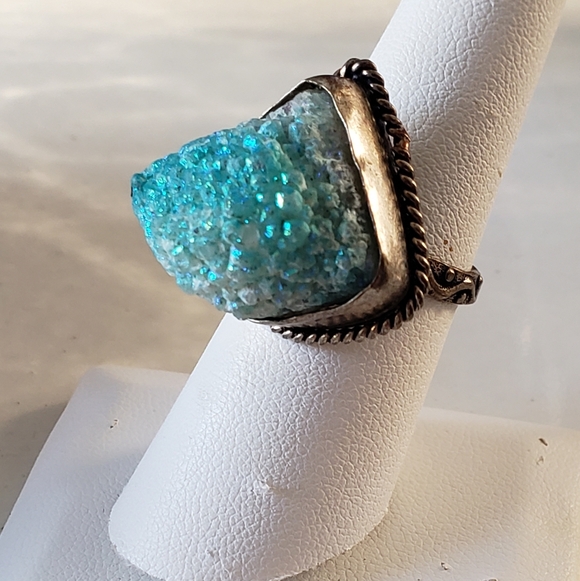 NWOT, Sz 7, Blue Druzy & Silver Ring, Asymmetric Setting, Artsy Design, Handmade - Picture 5 of 8